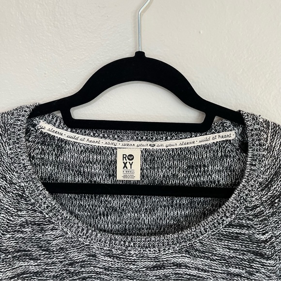 Preloved Roxy Sweater - Picture 3 of 8